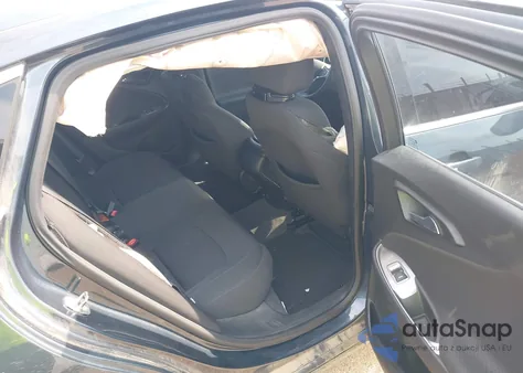 2020 Chevrolet Malibu Fwd Rs from USA, damaged, VIN 1G1ZG5ST6LF027124